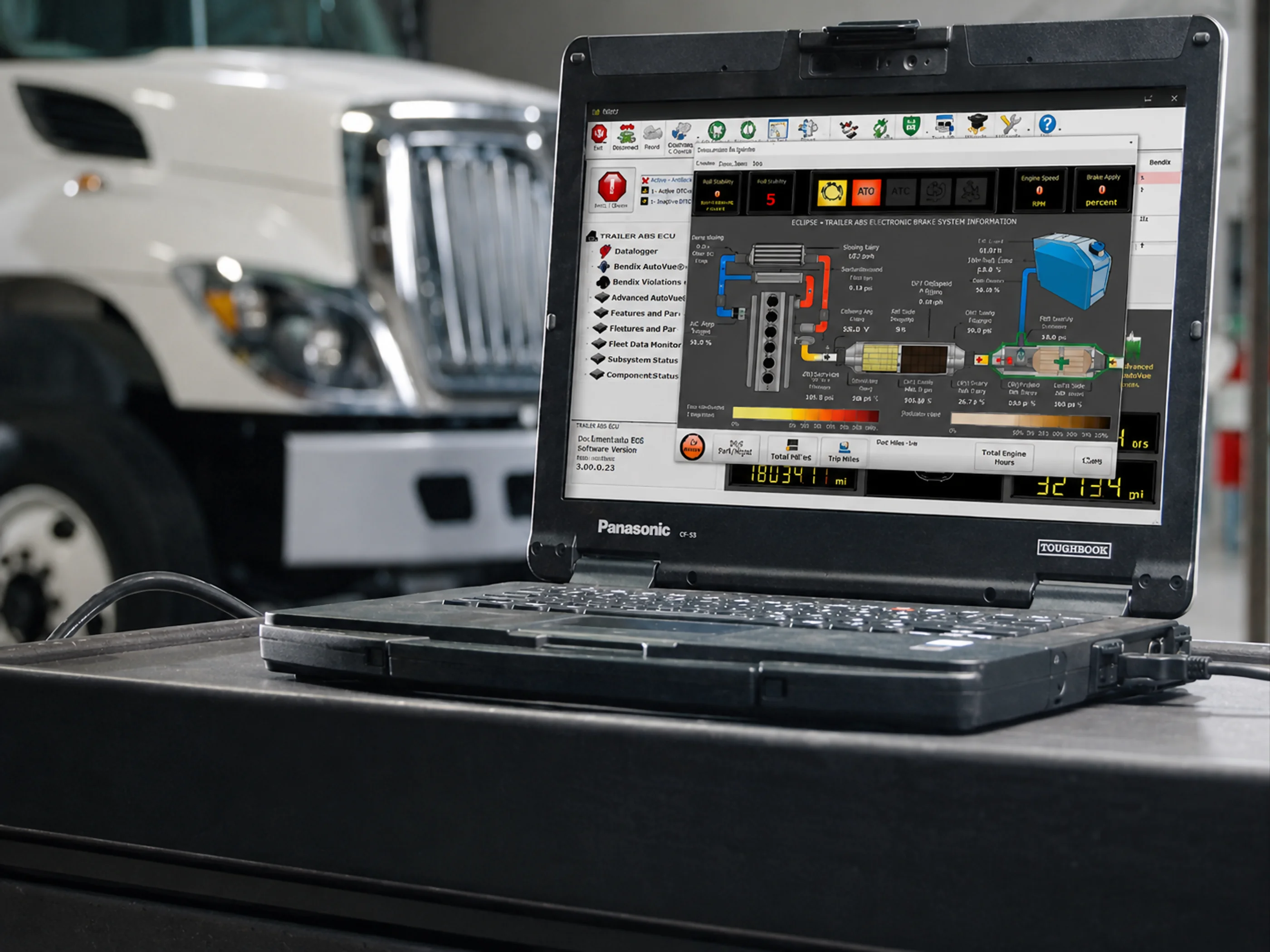 Arsenal completo de equipos de diagnóstico diésel: laptops industriales Panasonic Toughbook, interfaces Nexiq, OTC, Jaltest, JPRO, KESS V2 con software original licenciado